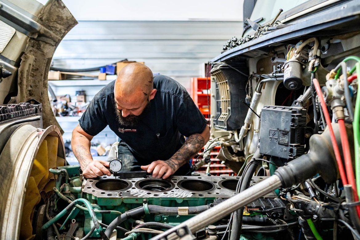 Expert Engine Analysis Combined with Thorough Roadworthy Safety Inspection Procedures